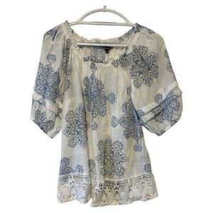 Unique Spectrum Women’s Blouse Size Small